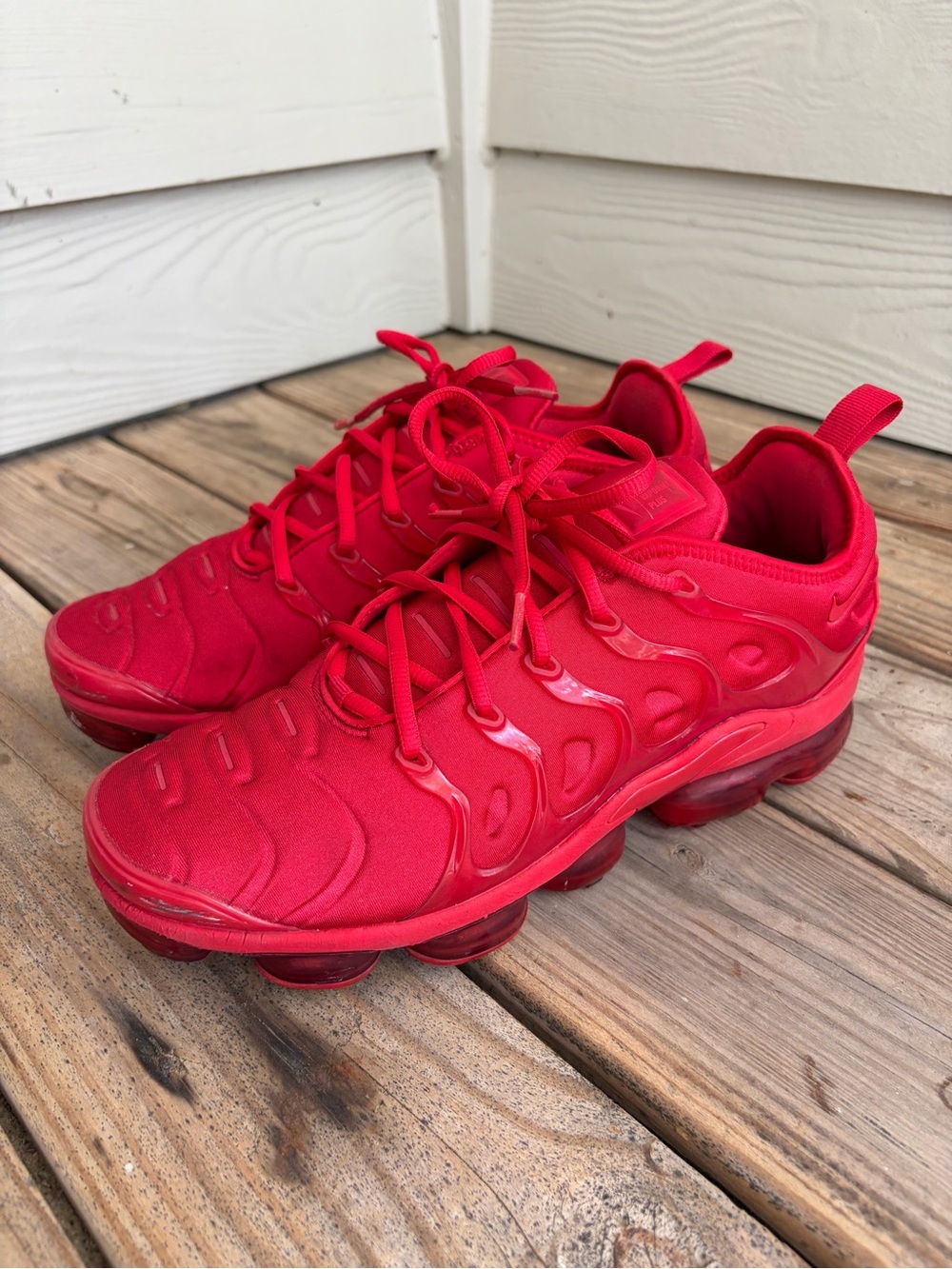 Nike Air VaporMax Plus Triple Red University Red Men’s Size 9.5 Sneakers